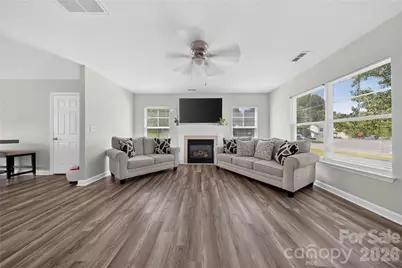 2047 Sonoma Valley Drive, Charlotte, NC 28214 - Photo 4