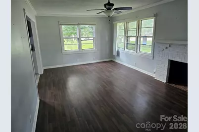 840 W Garrison Boulevard, Gastonia, NC 28052 - Photo 2
