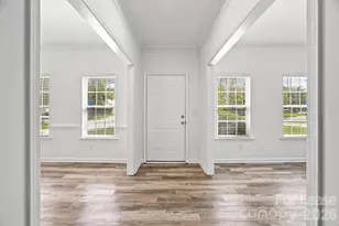 1748 Chinchester Ln, Charlotte, NC 28270 - Photo 4