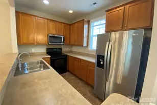 10310 McGoogan Ln, Charlotte, NC 28277 - Photo 2