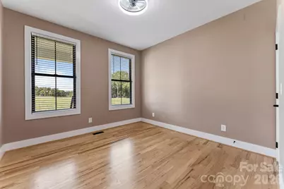 5785 W Nc 10 Highway, Hickory, NC 28602 - Photo 34