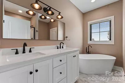 5785 W Nc 10 Highway, Hickory, NC 28602 - Photo 26