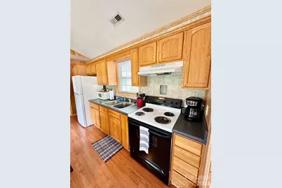 188 Uptons Landing Road, Marion, NC 28752 - Photo 6