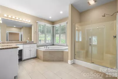2752 Brittany Drive, Lenoir, NC 28645 - Photo 18