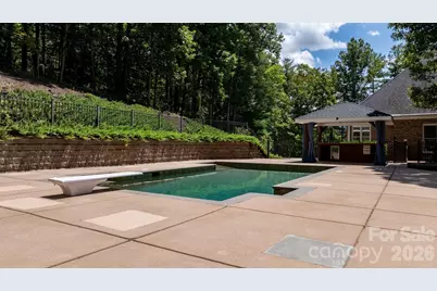 2752 Brittany Drive, Lenoir, NC 28645 - Photo 38