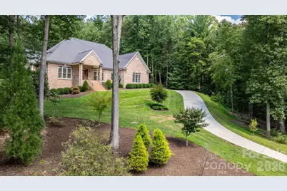 2752 Brittany Drive, Lenoir, NC 28645 - Photo 4
