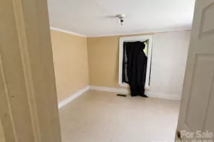318 Love St, Albemarle, NC 28001 - Photo 4