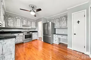 4662 Granada Hills Dr, Granite Falls, NC 28630 - Photo 8