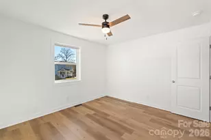 3019 Columbus Cir, Charlotte, NC 28208 - Photo 12