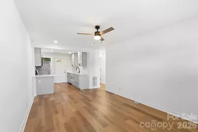 3019 Columbus Circle, Charlotte, NC 28208 - Photo 6