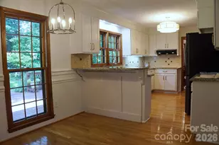 2415 Hopecrest Dr, Charlotte, NC 28210 - Photo 8