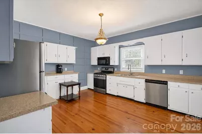 619 N Mountain Street, Cherryville, NC 28021 - Photo 10