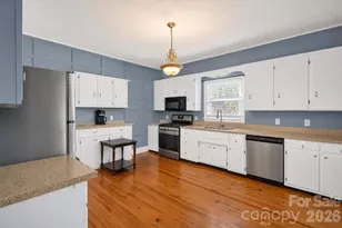 619 N Mountain St, Cherryville, NC 28021 - Photo 10
