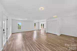 1218 Sweet Creek Rd, Bakersville, NC 28705 - Photo 10