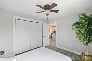 425 Tremont Ave E, Charlotte, NC 28203 - Photo 38