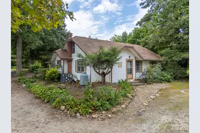 375 E King Street, East Flat Rock, NC 28726 - Photo 4