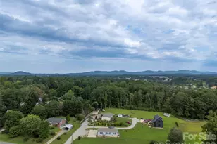 375 E King St, East Flat Rock, NC 28726 - Photo 40