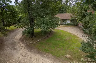 375 E King St, East Flat Rock, NC 28726 - Photo 48