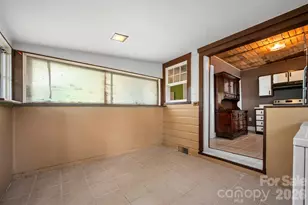 375 E King St, East Flat Rock, NC 28726 - Photo 14