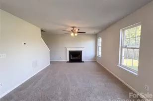 10319 Covingtonwood Dr, Charlotte, NC 28214 - Photo 2