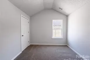 10319 Covingtonwood Dr, Charlotte, NC 28214 - Photo 12