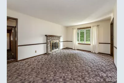 211 Ginseng Lane, Hendersonville, NC 28791 - Photo 8