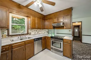 211 Ginseng Ln, Hendersonville, NC 28791 - Photo 14