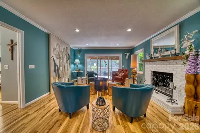 130 Exeter Court, Hendersonville, NC 28791 - Photo 4