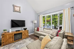 15 N Garden Ct, Fletcher, NC 28732 - Photo 8
