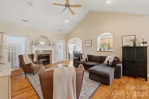 1719 30th Ave Ct NE, Hickory, NC 28601 - Photo 8