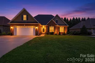 1719 30th Ave Ct NE, Hickory, NC 28601 - Photo 4
