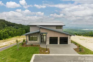 24 S Watchman Dr, Hendersonville, NC 28791 - Photo 2