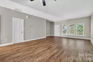 105 Putter Pl, Mooresville, NC 28115 - Photo 4
