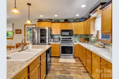 555 Acres View Drive, Waynesville, NC 28786 - Photo 8