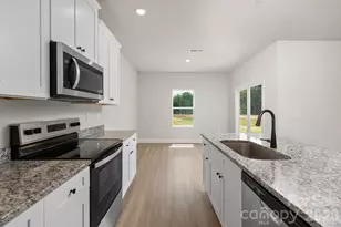 3326 Yorkshire Dr, Gastonia, NC 28052 - Photo 8