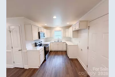 225 Vineyard Drive, Salisbury, NC 28146 - Photo 2