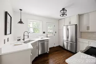 2215 Chatham Ave, Charlotte, NC 28205 - Photo 12