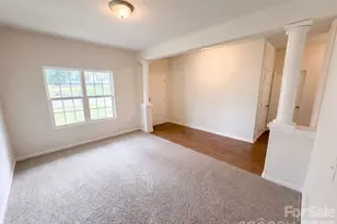 8815 1st Run Ct, Charlotte, NC 28215 - Photo 12