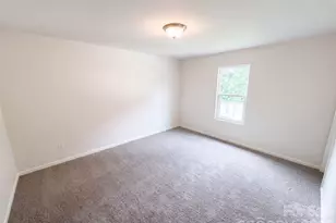 8815 1st Run Ct, Charlotte, NC 28215 - Photo 16