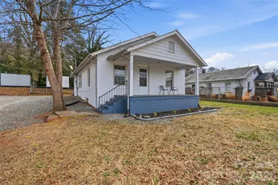 358 N Cleghorn Street, Rutherfordton, NC 28139 - Photo 2