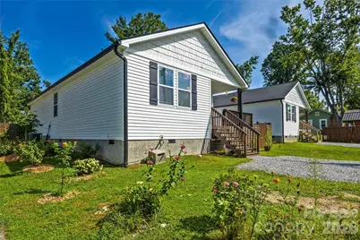 619 Edgewood Avenue, Hendersonville, NC 28792 - Photo 32