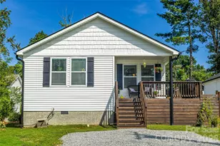 619 Edgewood Ave, Hendersonville, NC 28792 - Photo 6