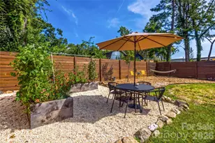 619 Edgewood Ave, Hendersonville, NC 28792 - Photo 4