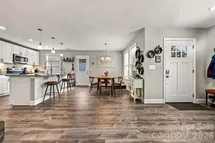 619 Edgewood Ave, Hendersonville, NC 28792 - Photo 12