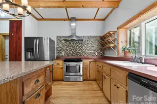 278 Kelse's Vly Dr, Mars Hill, NC 28754 - Photo 16