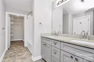718 W Trade St, Charlotte, NC 28202 - Photo 28