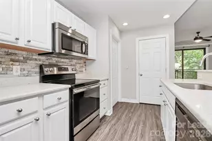 718 W Trade St, Charlotte, NC 28202 - Photo 16