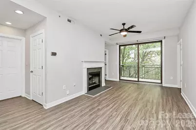 718 W Trade Street #409, Charlotte, NC 28202 - Photo 20