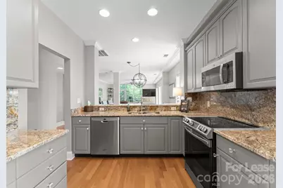 400 N Church Street #422, Charlotte, NC 28202 - Photo 4