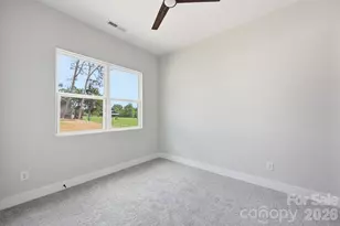 1515 Robin Rd, Newton, NC 28658 - Photo 8